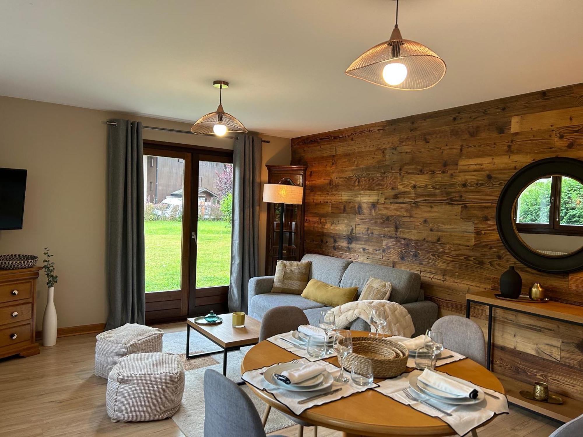 Appartement Style Chalet Avec Grande Terrasse Et Parking Prive Chamonix Eksteriør billede